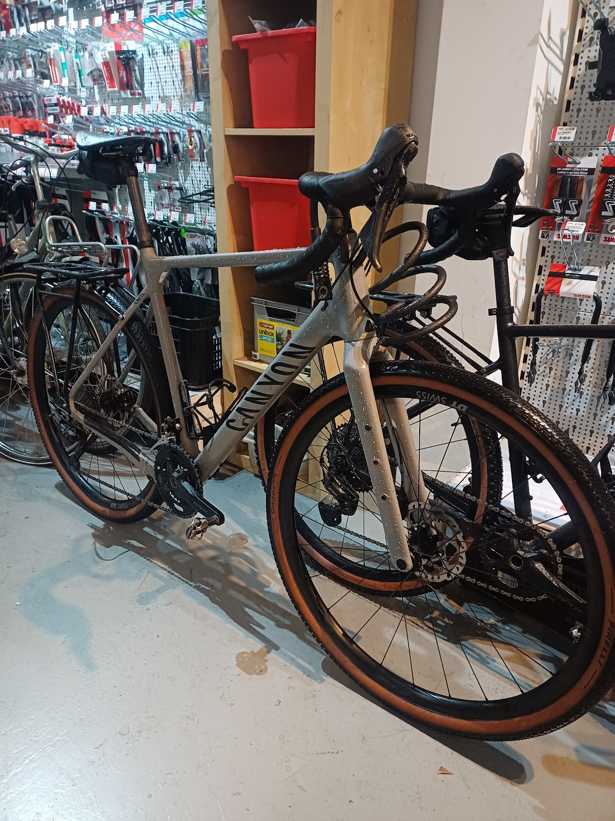 Bike shop utrecht workshop, photo 7