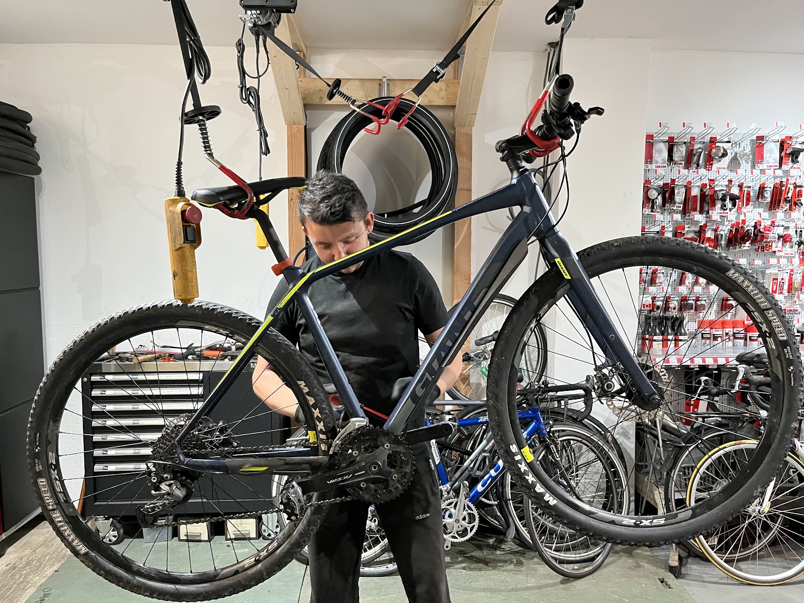 Bike shop utrecht workshop, photo 10